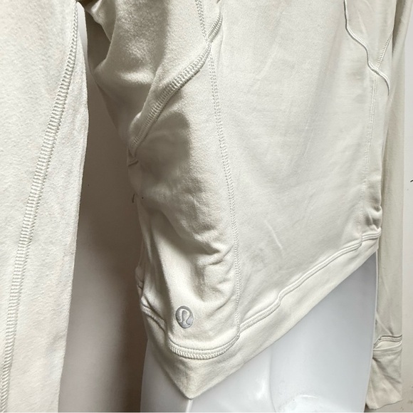 Lululemon Bone Cropped Sweatshirt - Picture 5 of 9
